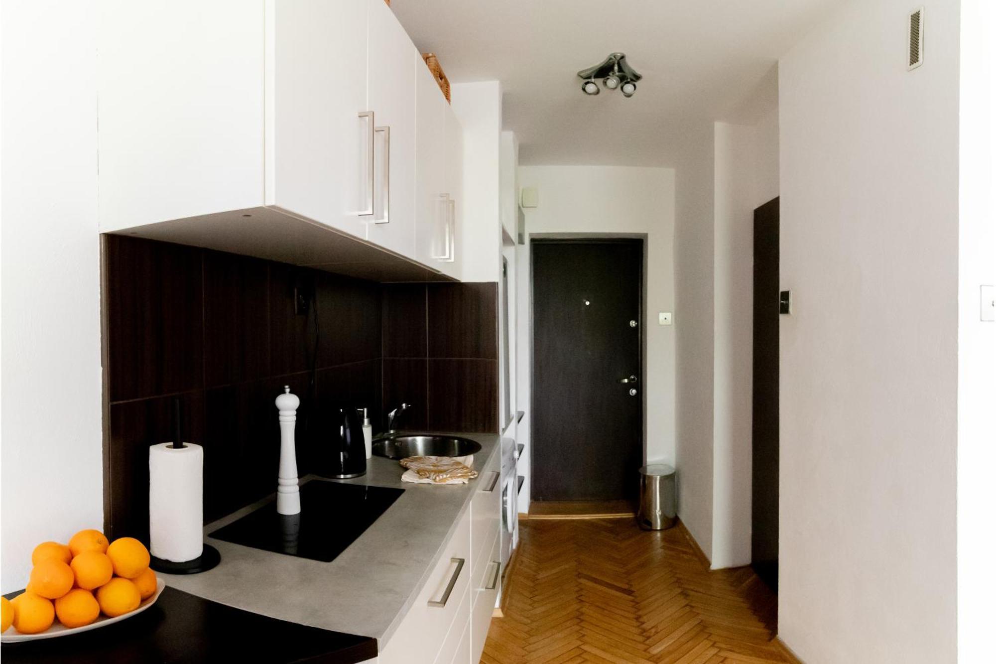 Piotrapartments - Daleka Cozy Train&Airport Apartment Varsovia Exterior foto